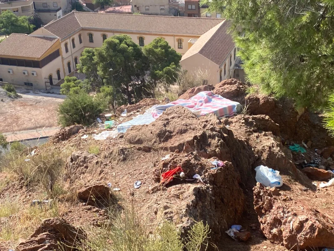 Imagen Abandono Ruta de las Ermitas (1) El PSOE de Lorca denuncia el abandono de la ‘Ruta de las Ermitas’ y acusa a PP y Vox de “dejadez total”