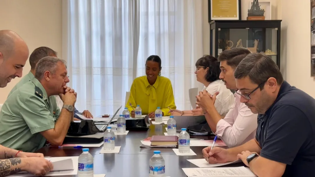 Alhama refuerza la seguridad con más efectivos de Guardia Civil y Policía Local para las Fiestas Patronales Alhama refuerza la seguridad con más efectivos de Guardia Civil y Policía Local para las Fiestas Patronales