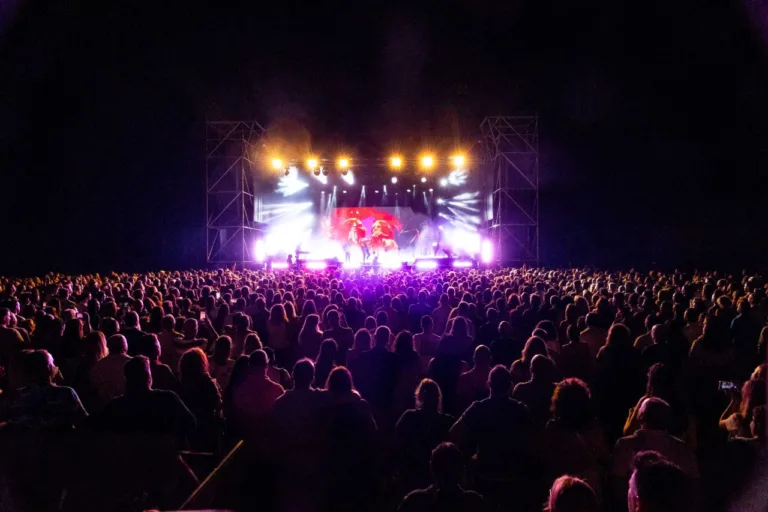 India Martínez emociona a Calasparra en su único concierto en la Región de Murcia