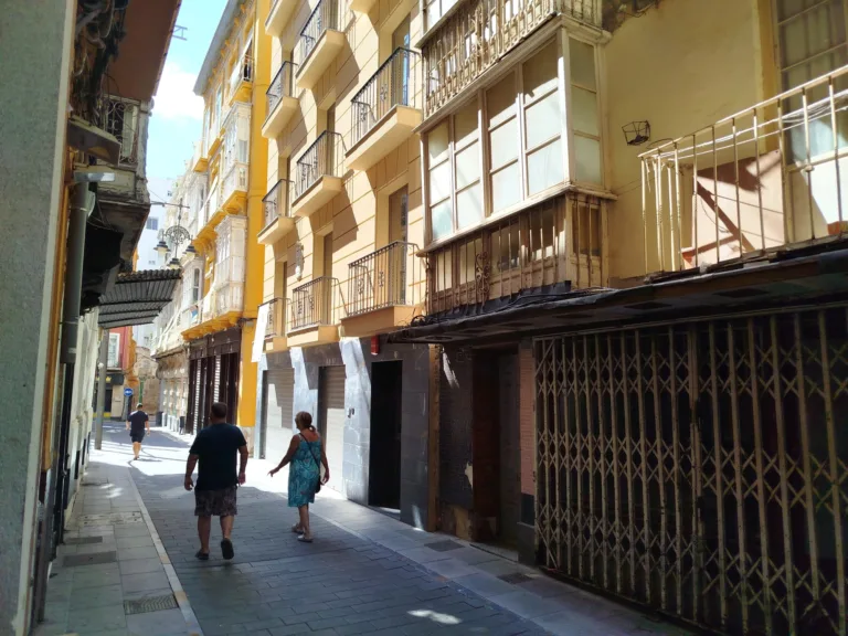 El Partido Cantonal denuncia que el nuevo cuartel de Policía Local en Cuatro Santos “cierra por las tardes y fines de semana”