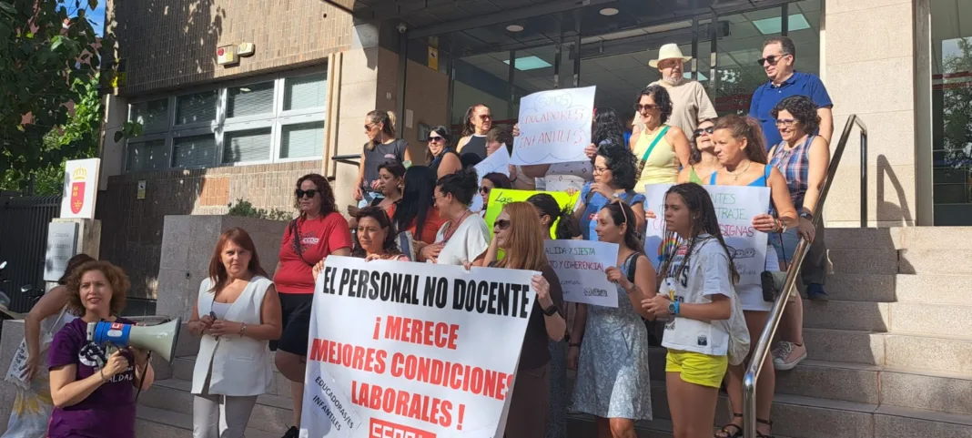 CCOO exige cambios urgentes en la organización de las aulas de dos años en la Región CCOO exige cambios urgentes en la organización de las aulas de dos años en la Región