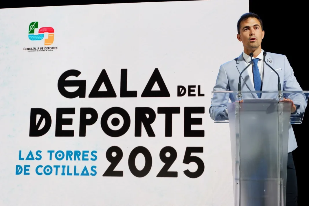 El PSOE denuncia cobros indebidos del concejal de Deportes en Las Torres El PSOE denuncia cobros indebidos del concejal de Deportes en Las Torres