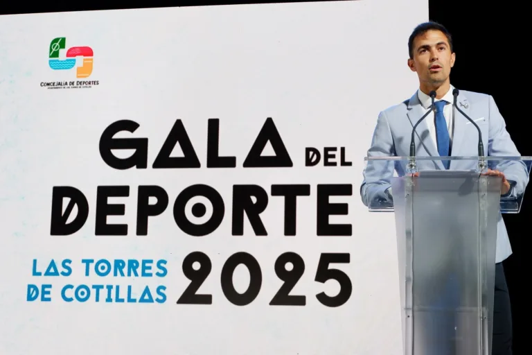 El PSOE denuncia cobros indebidos del concejal de Deportes en Las Torres