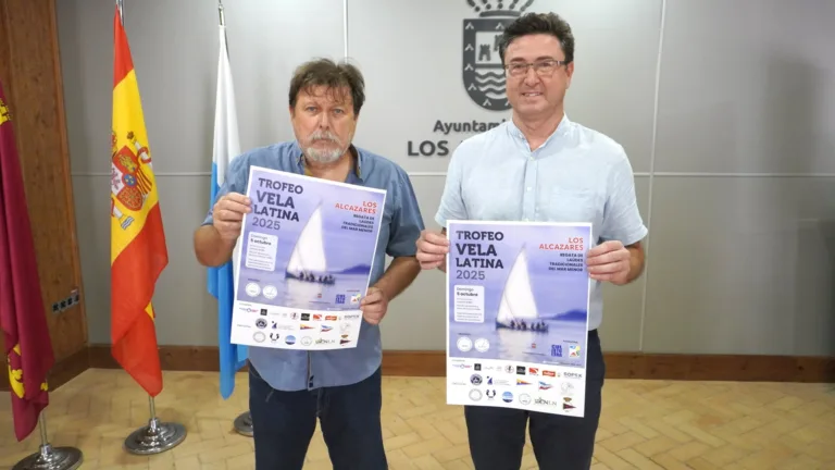 El Trofeo Vela Latina 2025 devuelve a Los Alcázares la tradición de los laudes centenarios