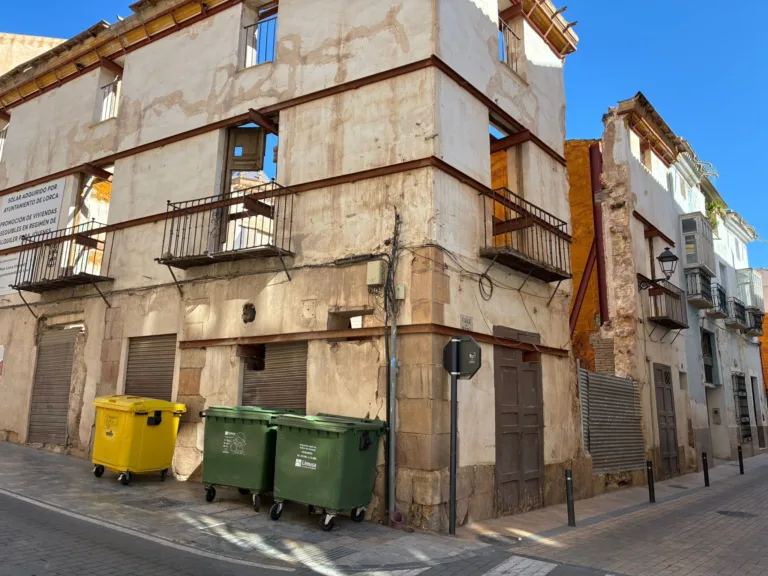 El PSOE propone medidas consensuadas con vecinos para dignificar el casco histórico en la Feria de Lorca