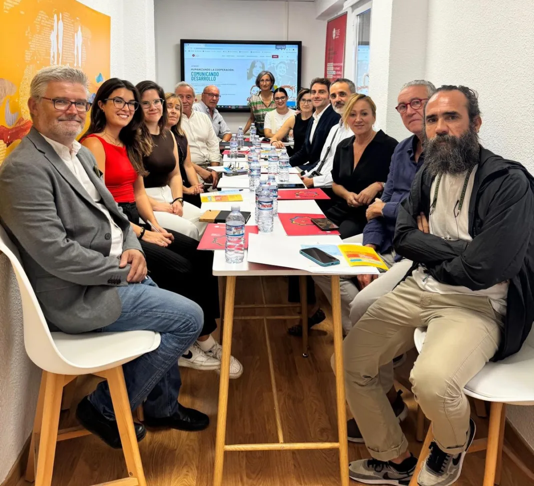 FADE invita a descubrir la cooperación internacional en las jornadas “Humanizando la cooperación: comunicando desarrollo” FADE invita a descubrir la cooperación internacional en las jornadas “Humanizando la cooperación: comunicando desarrollo”
