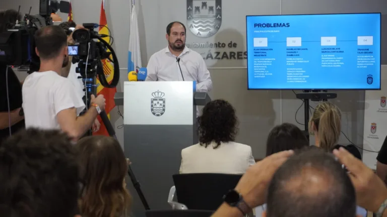 Los Alcázares reclama soluciones estructurales y una estrategia común para evitar nuevas inundaciones tras la tormenta Alice