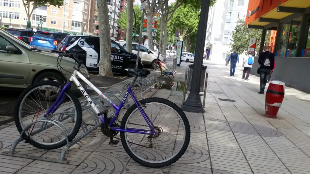Foto alquiler de bicicletas 1 El Partido Cantonal acusa a Arroyo de “reírse de los cartageneros” por el olvido del servicio de bicicletas