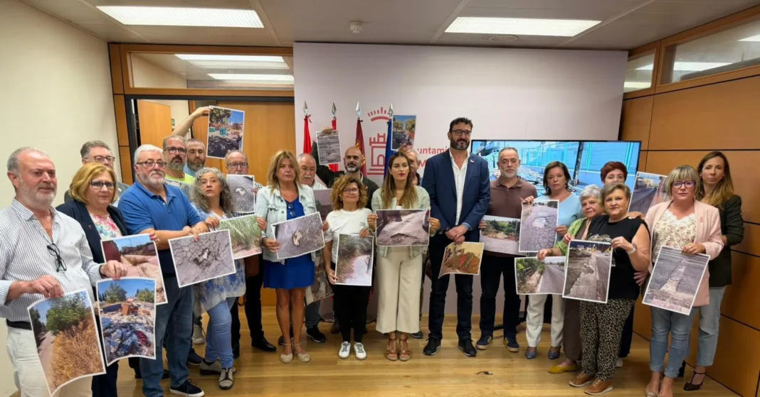 El PSOE acusa al PP de abandonar las pedanías y bloquear inversiones esenciales El PSOE acusa al PP de abandonar las pedanías y bloquear inversiones esenciales