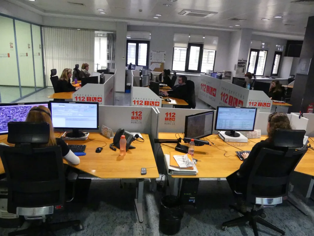 Izquierda Unida-Verdes exige la gestión pública directa del 112 ante el colapso del servicio y la renuncia de la empresa adjudicataria Izquierda Unida-Verdes exige la gestión pública directa del 112 ante el colapso del servicio y la renuncia de la empresa adjudicataria