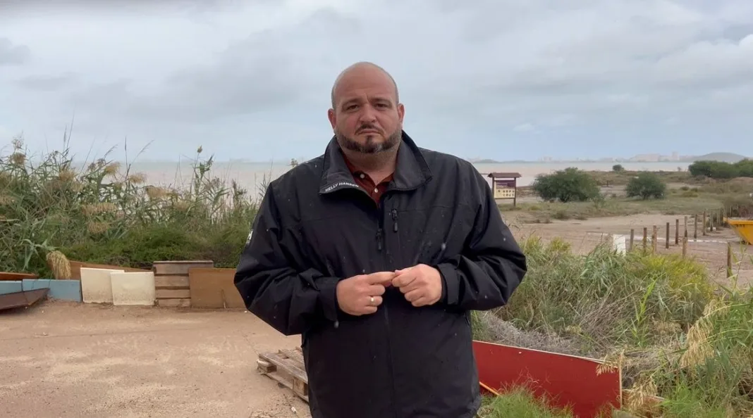 El PSOE acusa a Noelia Arroyo de “negligencia” por devolver más de dos millones en ayudas para frenar inundaciones en el Mar Menor El PSOE acusa a Noelia Arroyo de “negligencia” por devolver más de dos millones en ayudas para frenar inundaciones en el Mar Menor