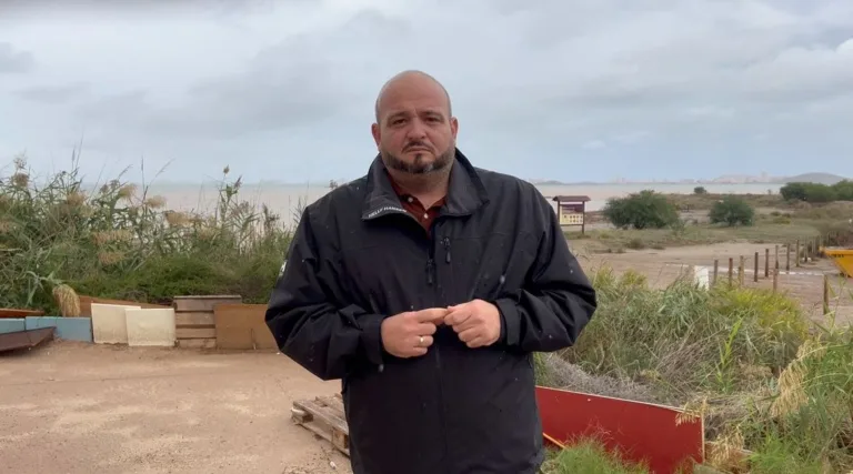 El PSOE acusa a Noelia Arroyo de “negligencia” por devolver más de dos millones en ayudas para frenar inundaciones en el Mar Menor