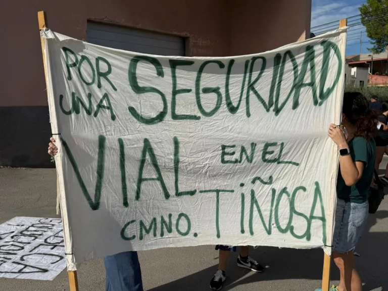 El PSOE de Murcia apoya las reivindicaciones vecinales de Camino Tiñosa y exigirá soluciones reales frente a la inseguridad vial