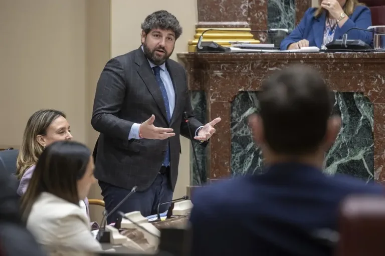 Carmina Fernández: “El PP tiene secuestrada la Asamblea Regional y bloquea el control al Gobierno de López Miras”