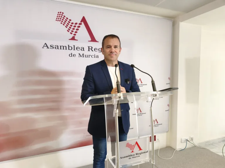 El PSOE propone una moratoria europea al cierre de acuíferos sobreexplotados para dar tiempo a la agricultura regional