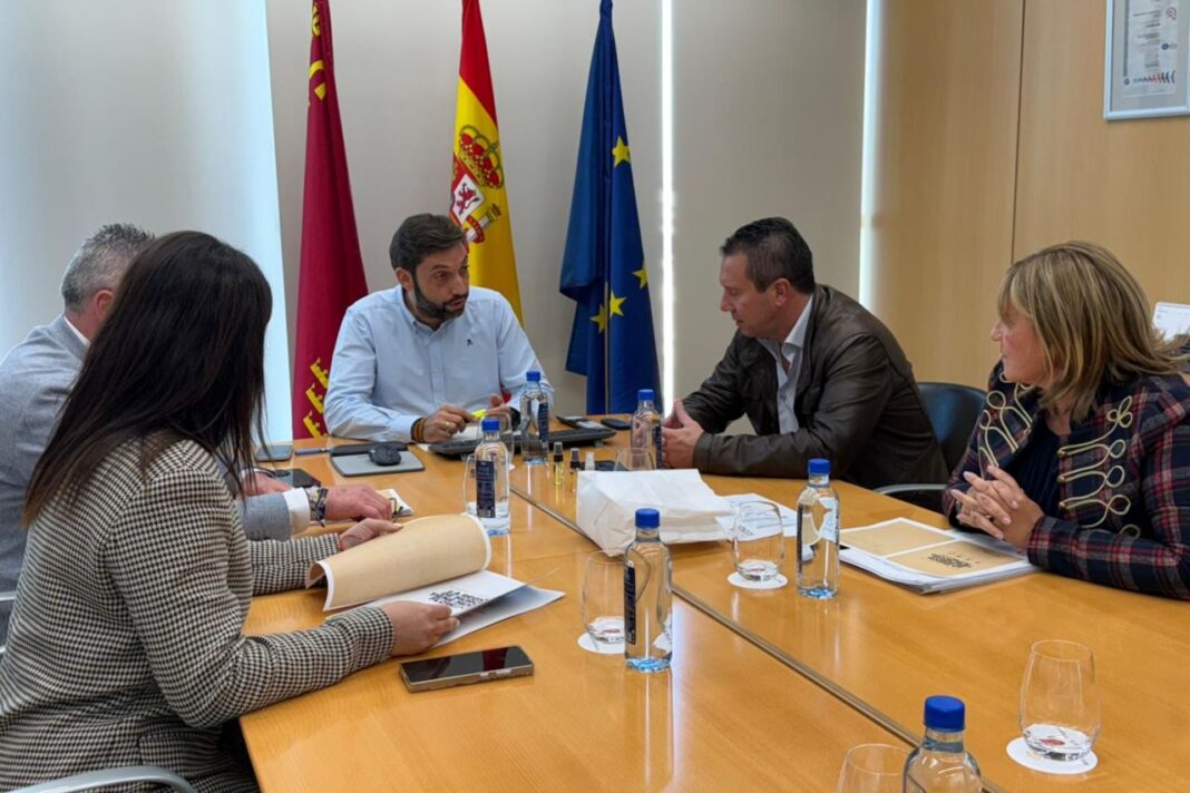 Mula se suma al ITREM para crear un producto turístico regional basado en las floraciones del interior Mula se suma al ITREM para crear un producto turístico regional basado en las floraciones del interior