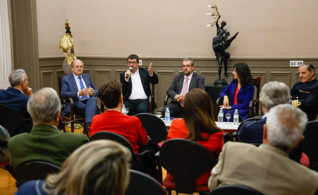 Cartagena reclama reforzar la captación de talento para consolidarse como potencia submarina