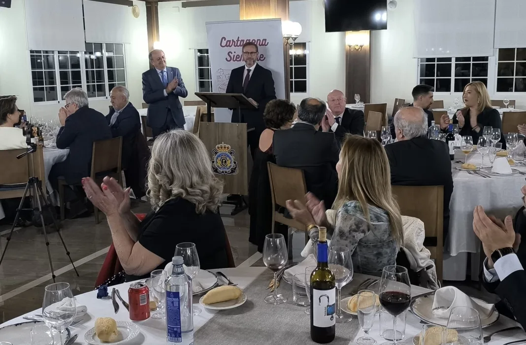 El Complejo Industrial de Repsol recibe el reconocimiento ‘Cartagenero por siempre 2024’