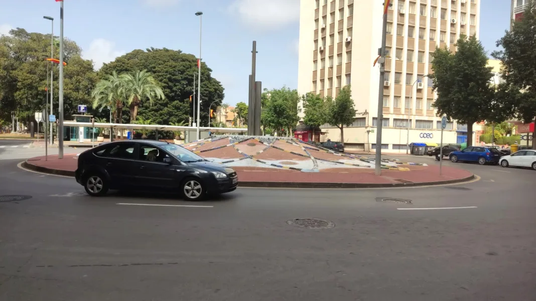 El proyecto, encargado hace un año y valorado en más de 4.200 euros, permanece sin ejecutar pese a haber sido entregado al Consistorio antes del verano