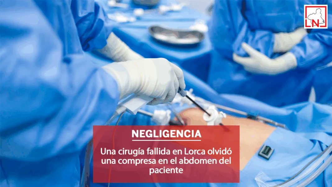 Una cirugía fallida en Lorca olvidó una compresa en el abdomen del paciente