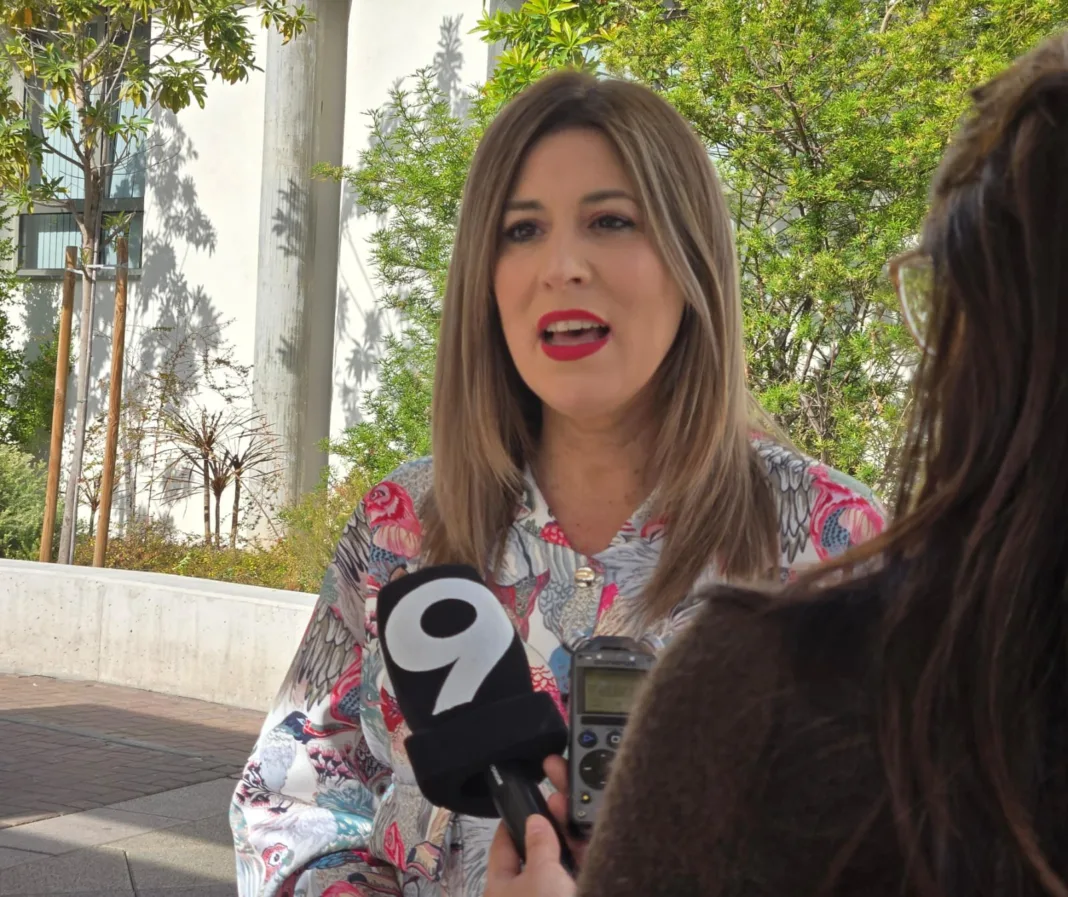 El PSOE denuncia que los presupuestos de PP y Vox en Molina de Segura “suben los impuestos y disparan la deuda para pagar su propaganda” El PSOE denuncia que los presupuestos de PP y Vox en Molina de Segura “suben los impuestos y disparan la deuda para pagar su propaganda”