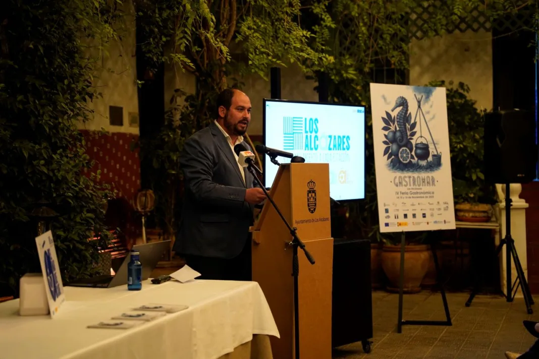 Los Alcázares presenta su nuevo plan turístico “Un mar abierto a cada estación”