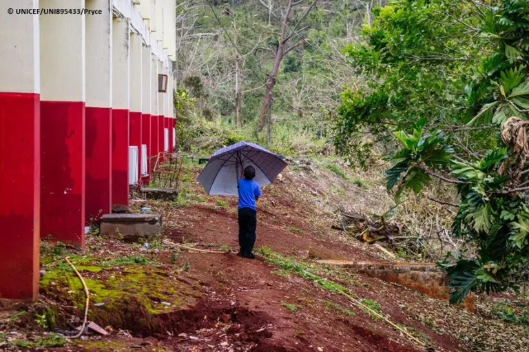 Huracán Melissa deja a casi medio millón de niños sin escuela en el Caribe