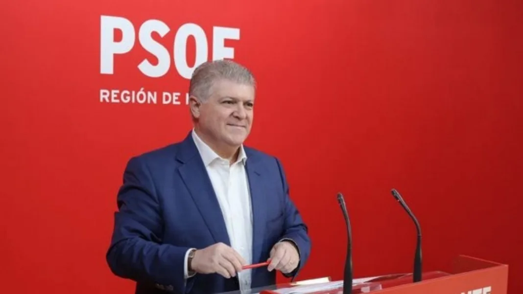 La Audiencia archiva la causa contra José Vélez y concluye que la instrucción superó el plazo legal