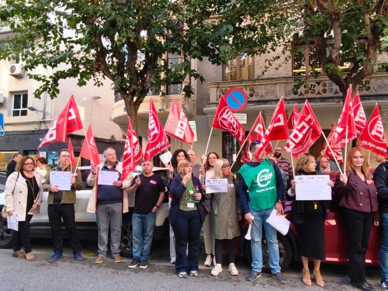 Los sindicatos denuncian el deterioro del SEF y alertan de posibles ceses de personal por la falta de mejora de 60 puestos de trabajo