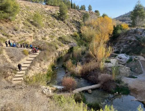 Bullas pone en marcha el programa ‘Vive Tu Río’ con una ruta interpretativa junto al alumnado del CEIP Antonio Machado