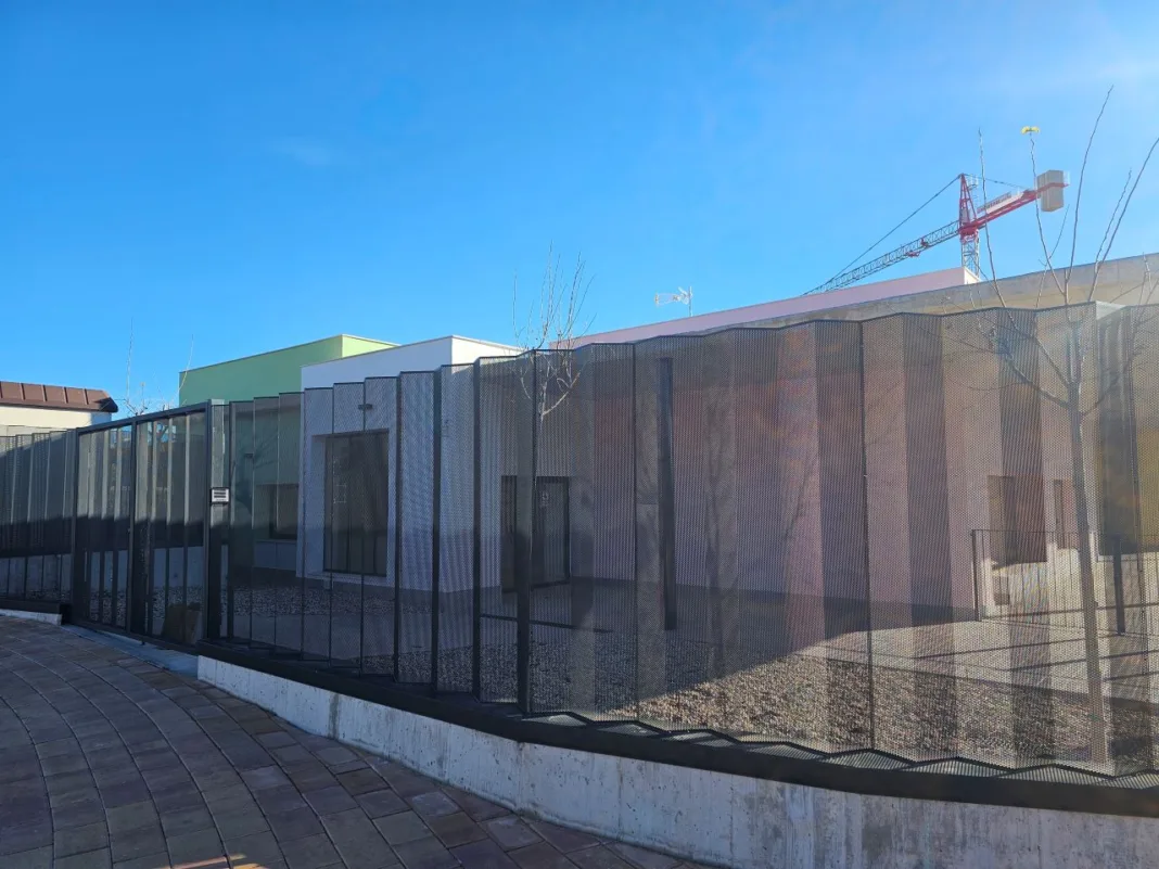 El PSOE denuncia que la escuela infantil de San Antonio abre sin comedor y perjudica la conciliación