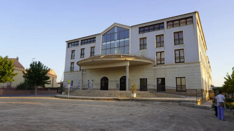 El Ayuntamiento de Los Alcázares solicita una subvención de 577.703 euros para empleo y formación