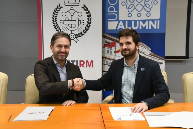 El COITIRM y Alumni UPCT firman un convenio para impulsar la comunicación, el emprendimiento y el apoyo a los recién graduados