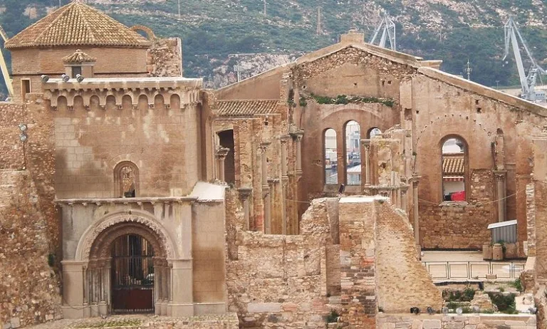 Acto ciudadano para reclamar la reconstrucción integral de la Catedral de Cartagena