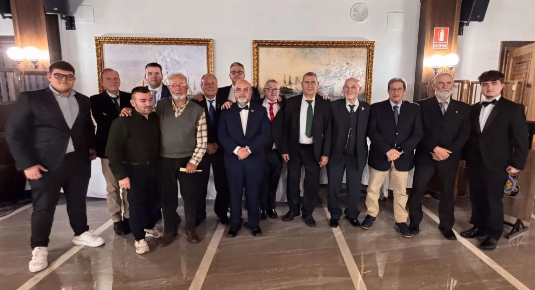 El Club Albacora celebra 43 años de pesca deportiva con la entrega de 80 trofeos en Cartagena El Club Albacora celebra 43 años de pesca deportiva con la entrega de 80 trofeos en Cartagena