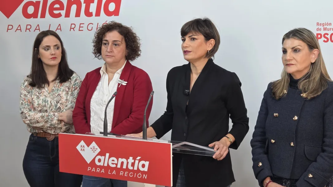 El PSOE exige a López Miras que explique por qué rechaza un modelo que asume todas sus propuestas