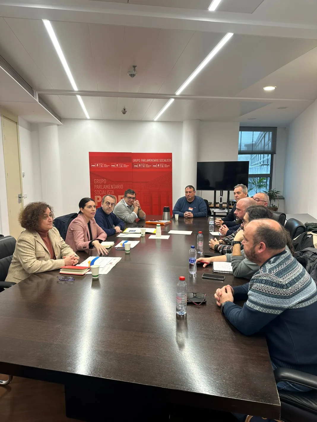 El PSOE garantiza su apoyo a los trabajadores de SABIC para defender la continuidad del empleo en Cartagena El PSOE garantiza su apoyo a los trabajadores de SABIC para defender la continuidad del empleo en Cartagena