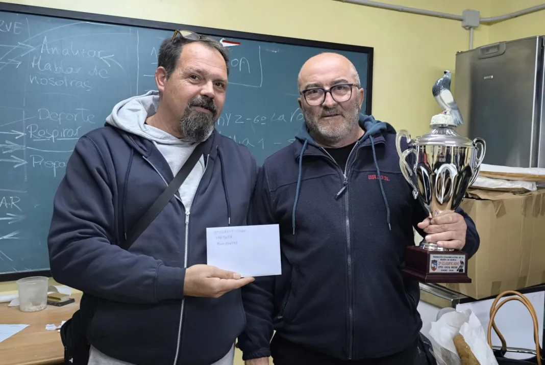 La colombicultura de Roche celebra 30 años con premios del Comarcal de Cartagena