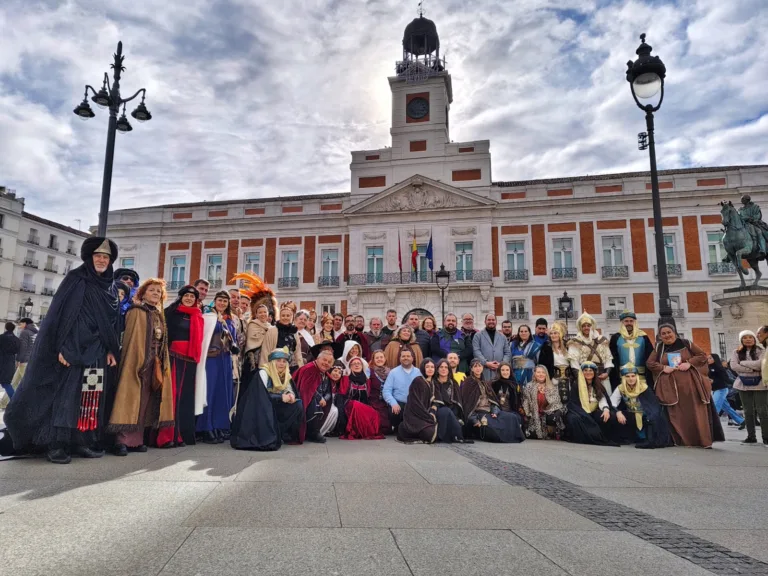 Las Incursiones Berberiscas de Los Alcázares toman Madrid para promocionar su 25 aniversario