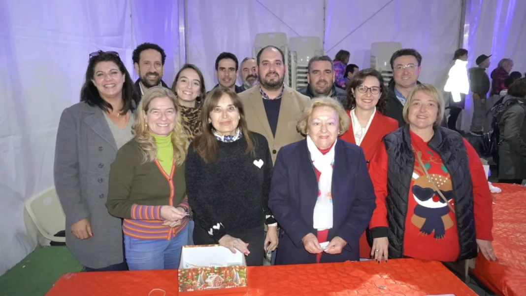 Los Alcázares recauda 1.400 euros para Cáritas con su Gran Roscón Solidario