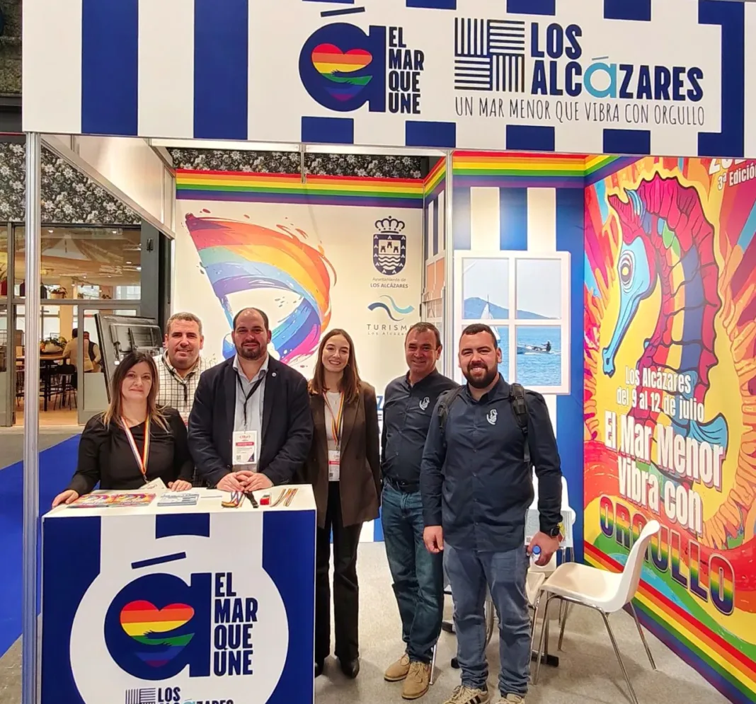 Los Alcázares lleva a FITUR 2026 su apuesta por el Mar Menor y el Orgullo