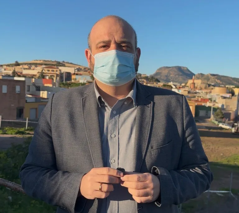 El PSOE pide parar la limpieza en Los Mateos por riesgo de residuos peligrosos