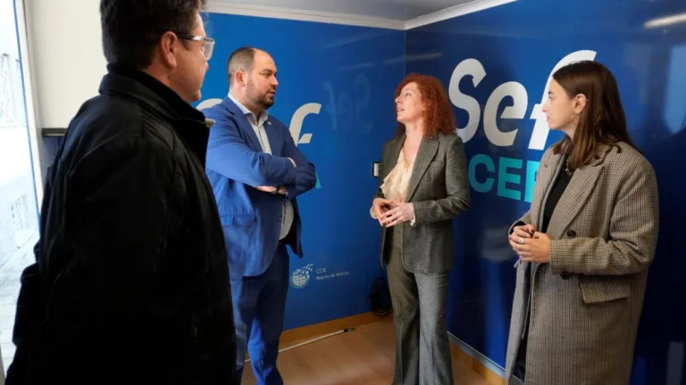 Los Alcázares contará desde febrero con la oficina móvil de empleo SEF+CERCA