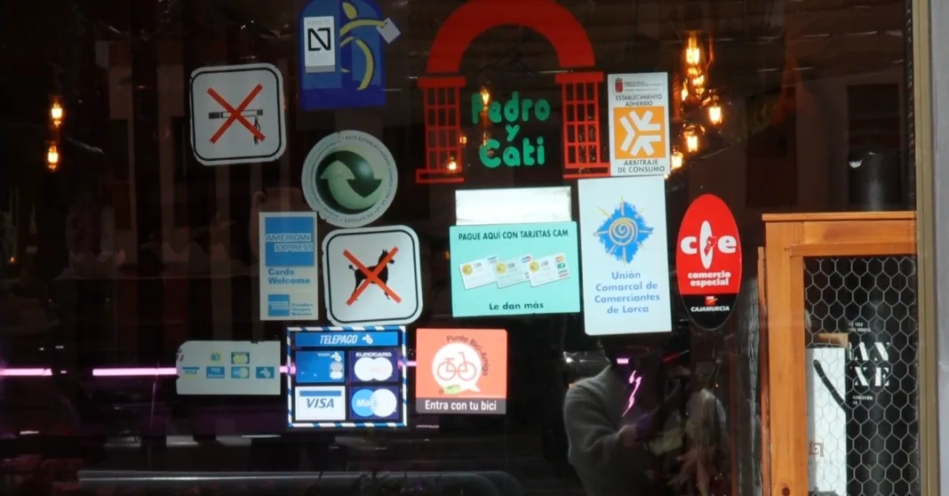 El PSOE de Lorca lanza un plan de choque integral para rescatar al pequeño comercio El PSOE de Lorca lanza un plan de choque integral para rescatar al pequeño comercio