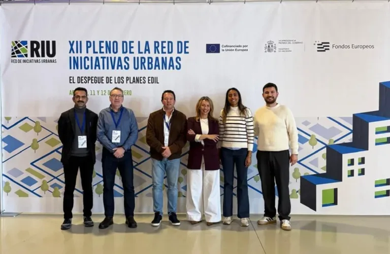 El alcalde de Mula busca acelerar inversiones EDIL en un foro nacional en Granada