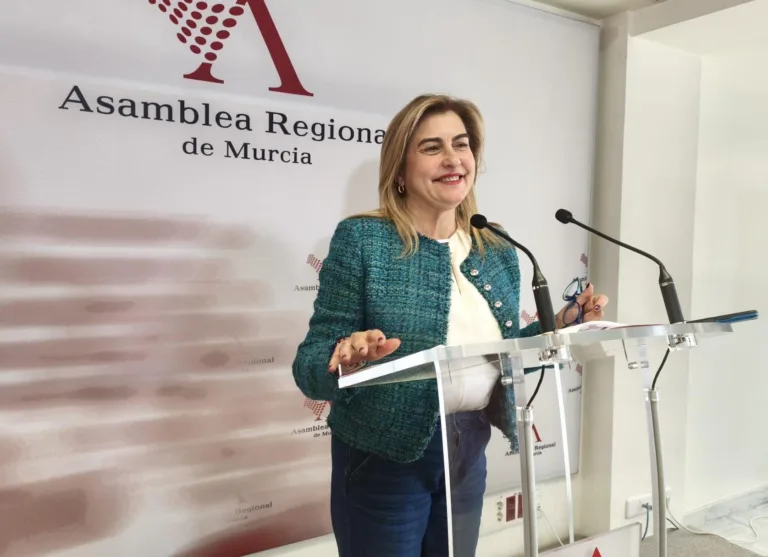 Ortuño, en el foco del PSOE tras el incendio de Águilas: “No puede seguir ni un minuto más”