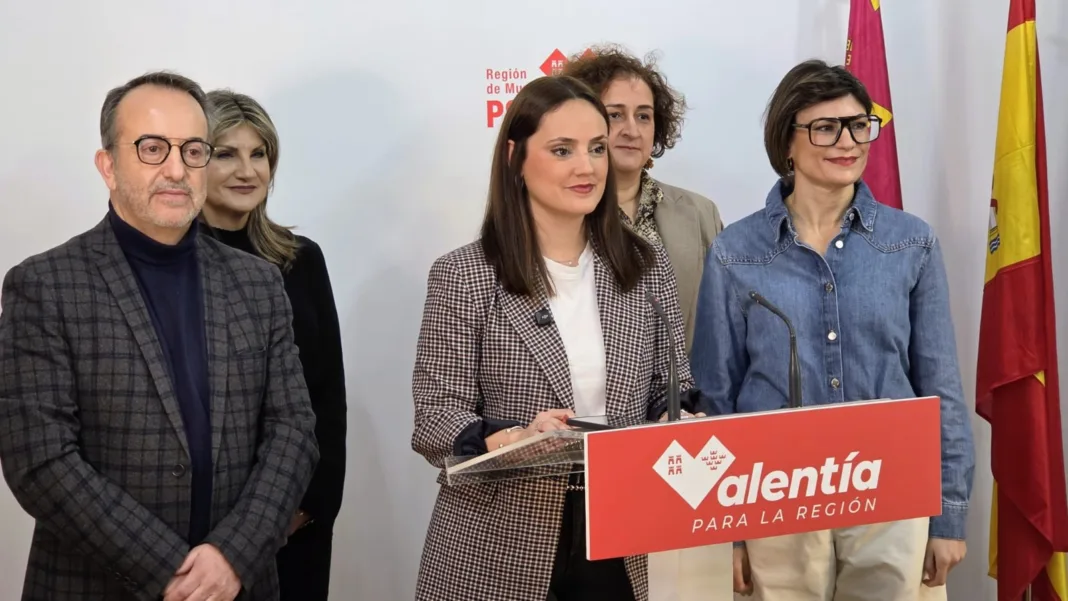 PSRM exige cuentas a López Miras por fondos de vivienda: 566 previstas y solo 5 en marcha