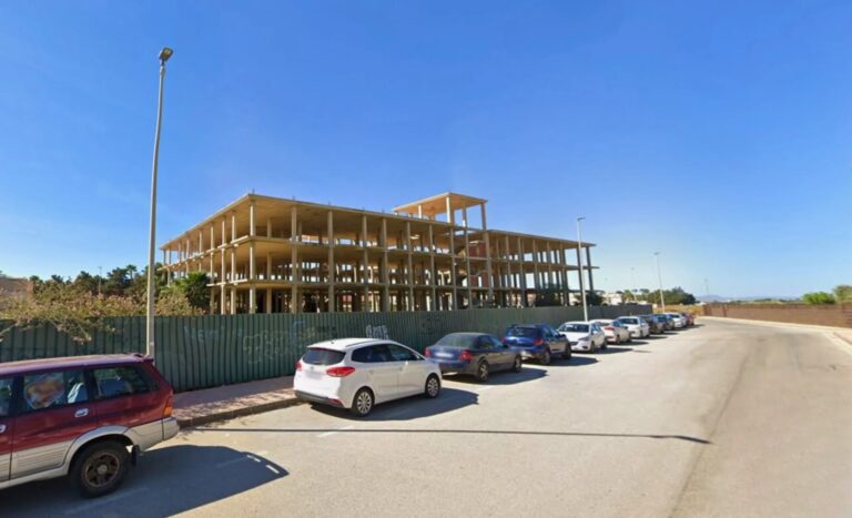 Los Alcázares activa el expediente para una residencia de mayores de hasta 140 plazas