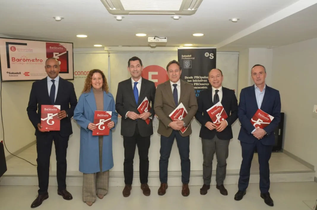 El Barómetro del Colegio de Economistas señala plazos públicos “inadecuados” y advierte de una concienciación insuficiente sobre la transición energética