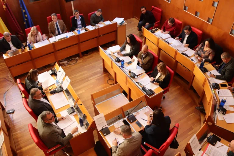 PP y Vox eliminan bonificaciones solares y el PSOE denuncia “subidas encubiertas” en Lorca